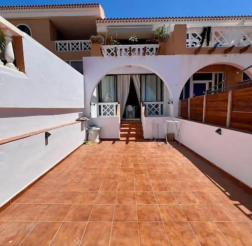 Ap Julia Costa Adeje (Tenerife)